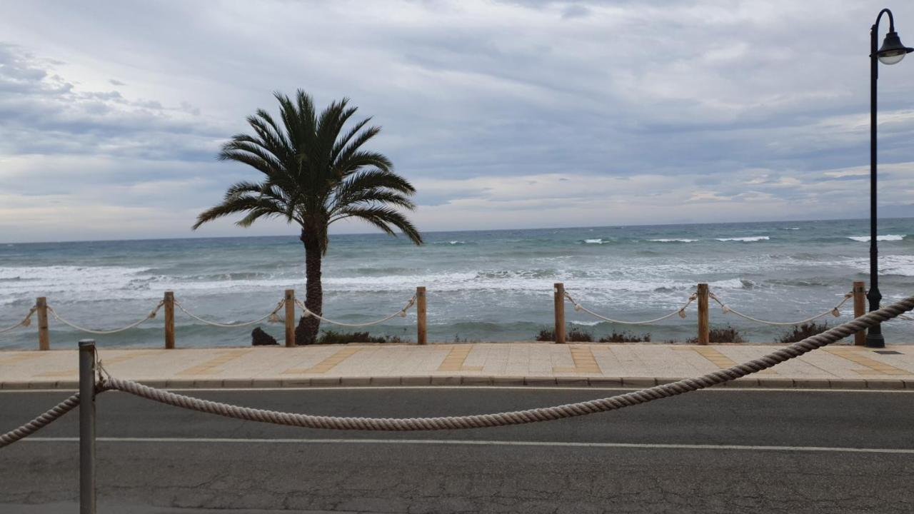 Apartamento En Primera Linea De Mar. Murcia Exteriör bild